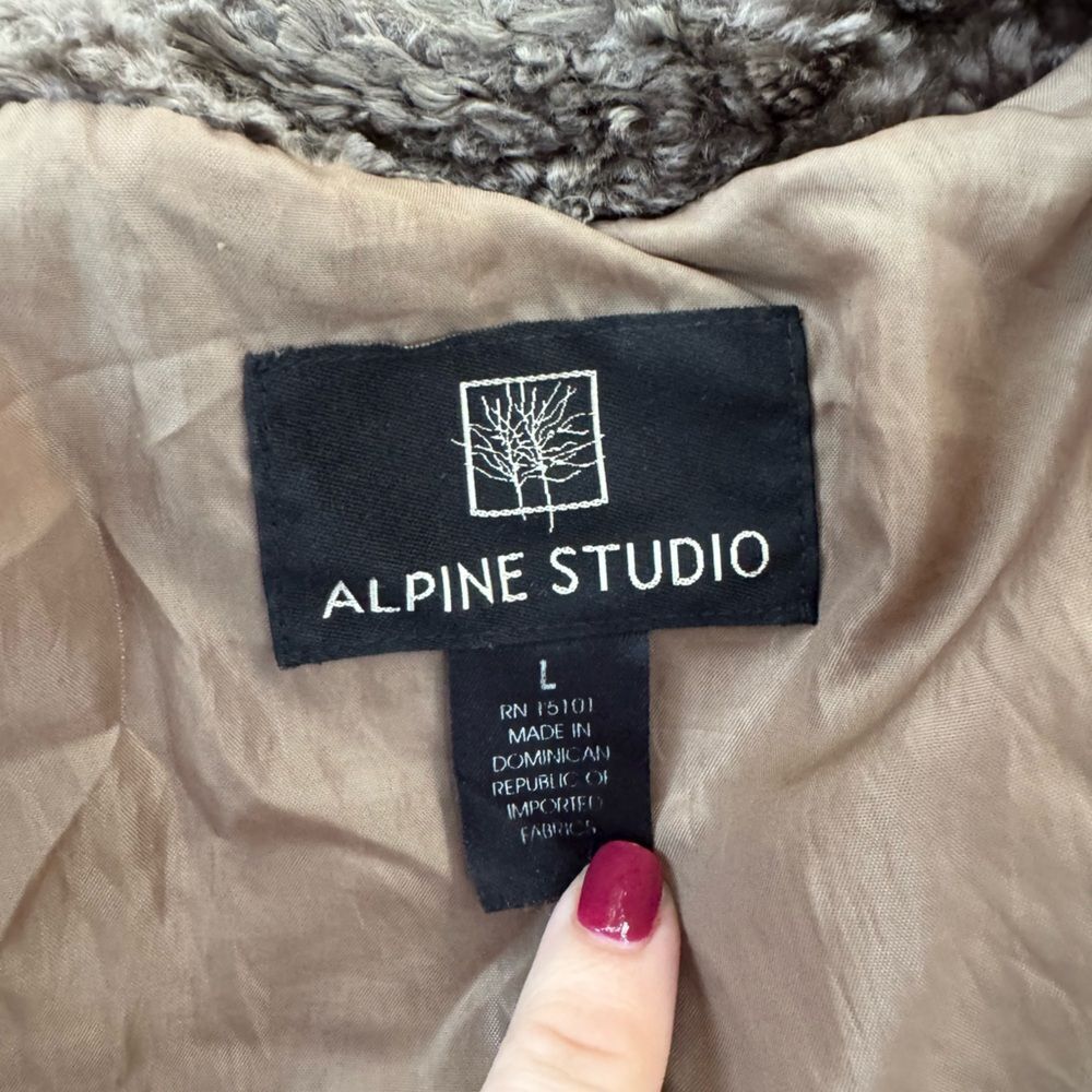 Alpine Studio Women's Faux Sheepskin Fur Coat Size Large - Picture 6 of 8